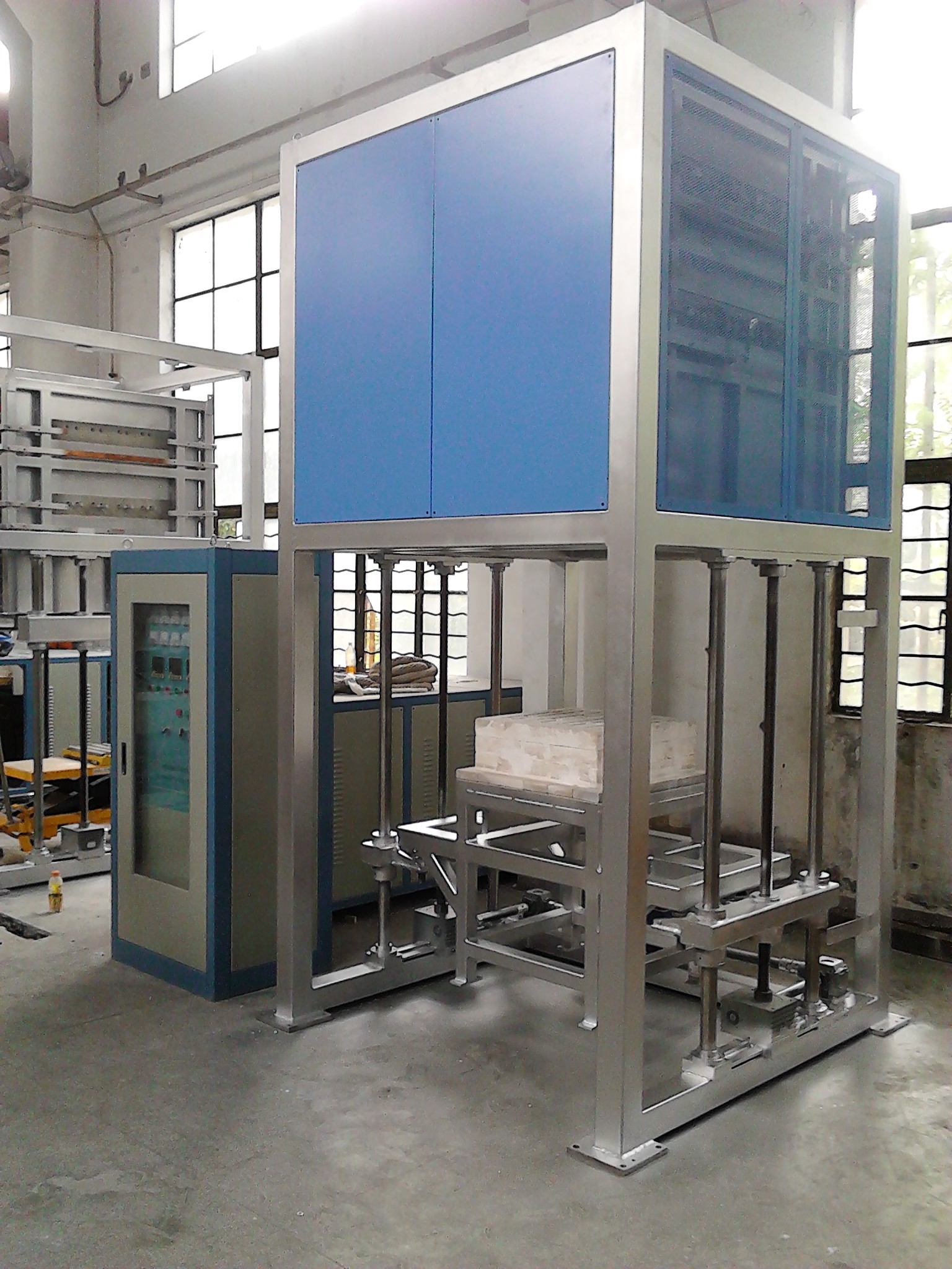 1600-℃真空升降爐